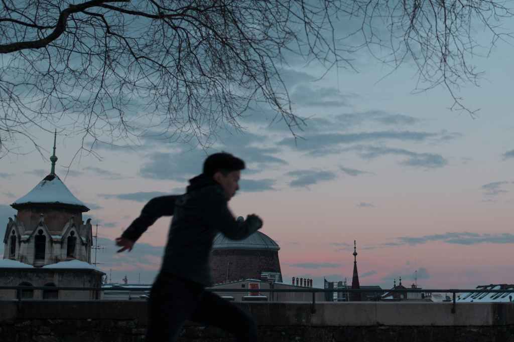 EQUIPMENT TO RUN  IN COLD AND WET&nbsp;WEATHER